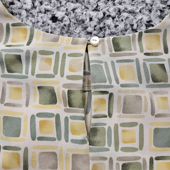 Vintage Notations Geometric Print Blouse 18W 2XL Short Sleeve Cream Yellow Top - Picture 12 of 13